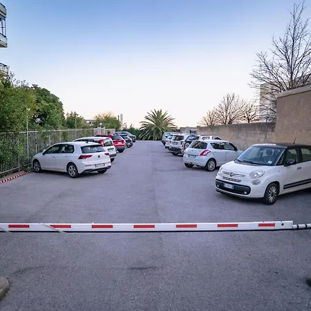 L'onda Giusta Apartment *